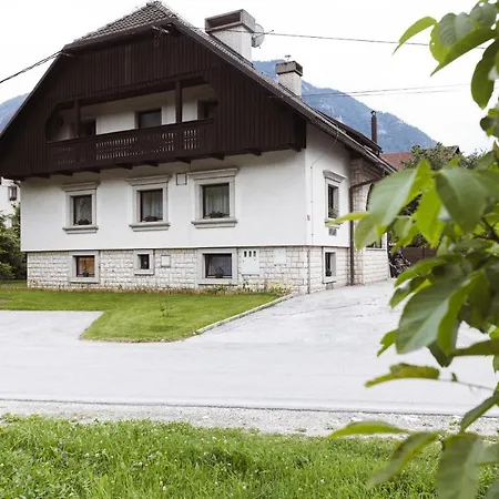 Vila Mojstrovka *