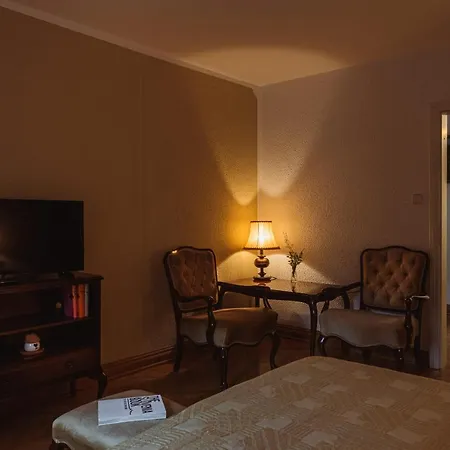 Πανσιόν Vila Mojstrovka