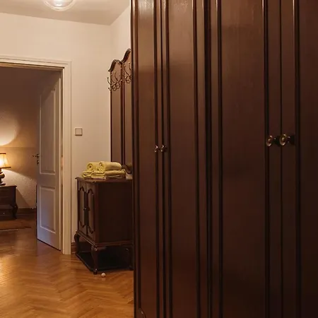 Vila Mojstrovka * Mojstrana